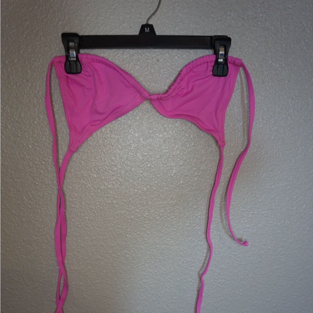 SKIMS SIGNATURE SWIM TRIANGLE TOP